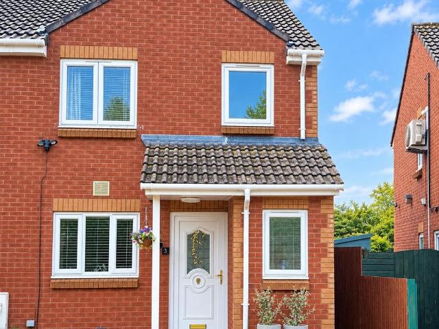 3 bedroom end of terrace house for sale