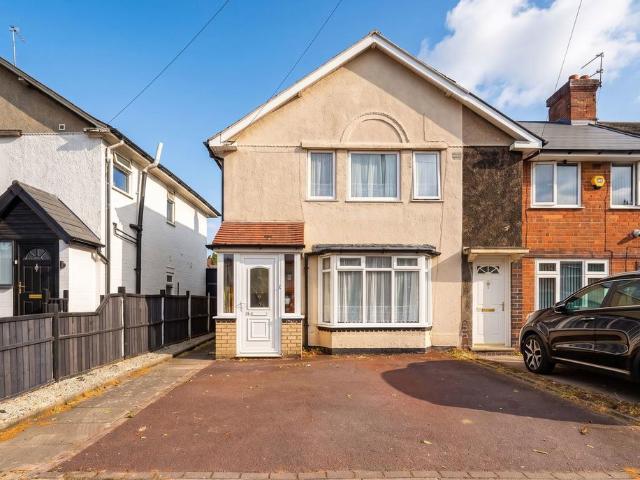 3 bedroom end of terrace house for sale