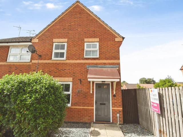 3 bedroom end of terrace house for sale
