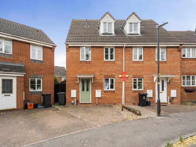 3 bedroom end of terrace house for sale