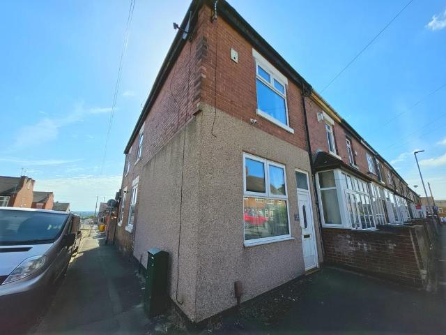 3 bedroom end of terrace house for sale