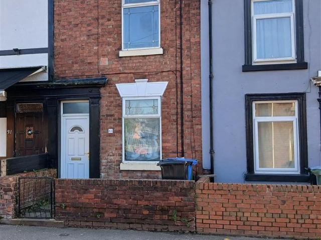 3 bedroom end of terrace house for sale