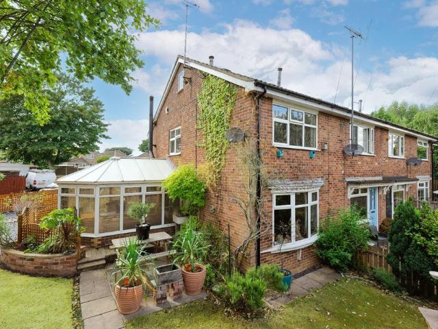 3 bedroom end of terrace house for sale