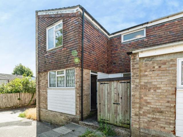 3 bedroom end of terrace house for sale