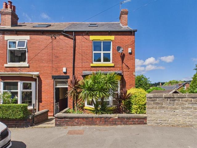 3 bedroom end of terrace house for sale