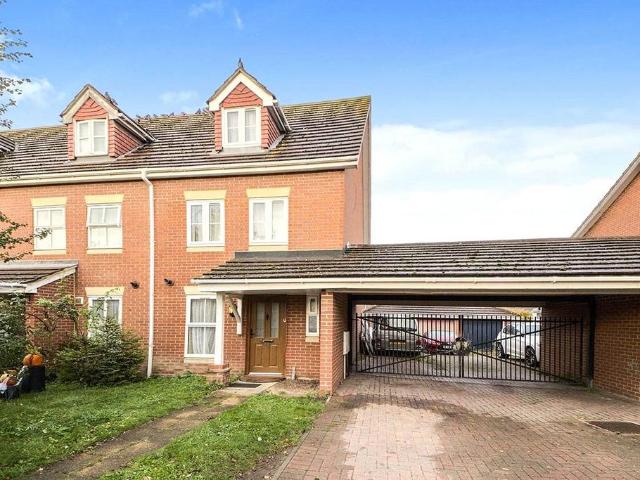 3 bedroom end of terrace house for sale