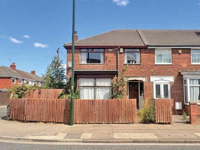 3 bedroom end of terrace house for sale