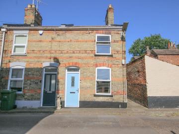 King's Lynn, Norfolk county, Isles of Scilly TR, Cornwall county, South West England