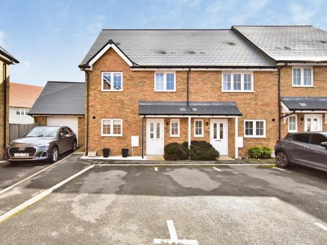 3 bedroom end of terrace house for sale