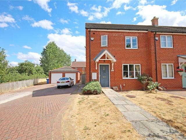 3 bedroom end of terrace house for sale