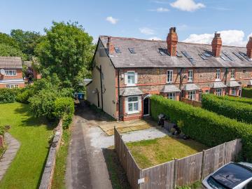 3 bedroom end of terrace house for sale
