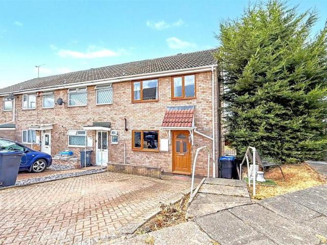 3 bedroom end of terrace house for sale