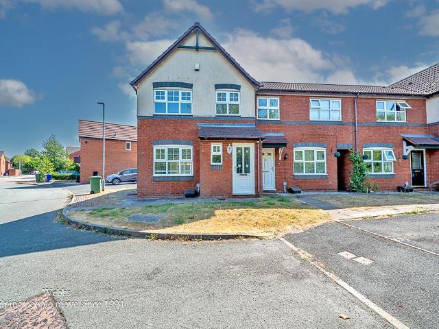 3 bedroom end of terrace house for sale