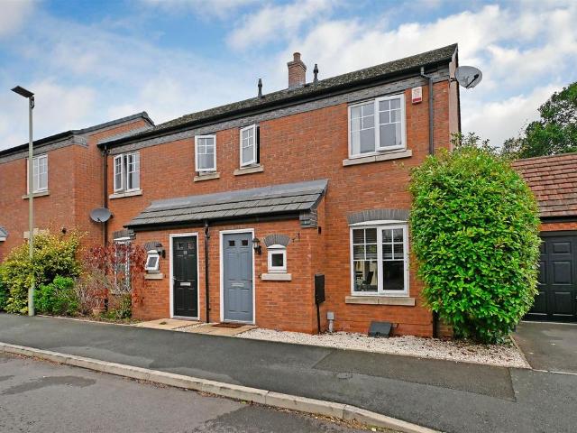 3 bedroom end of terrace house for sale