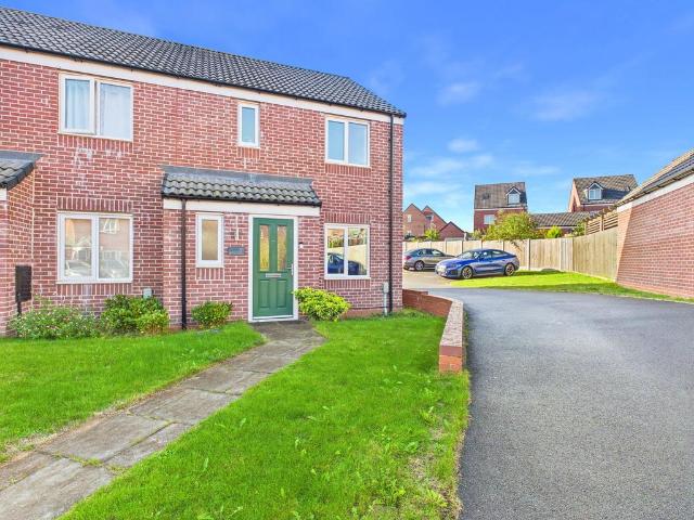 3 bedroom end of terrace house for sale