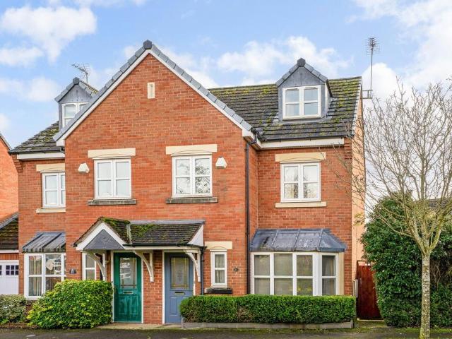 3 bedroom end of terrace house for sale
