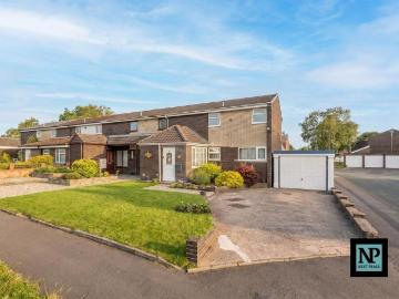 3 bedroom end of terrace house for sale