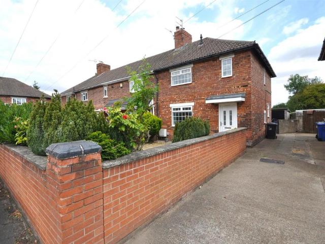 3 bedroom end of terrace house for sale