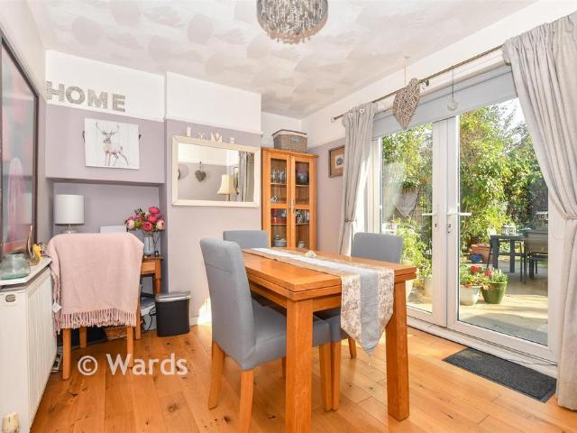 3 bedroom end of terrace house for sale