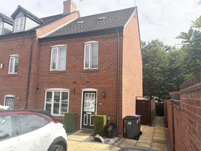 3 bedroom end of terrace house for sale
