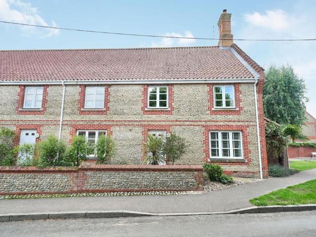 3 bedroom end of terrace house for sale