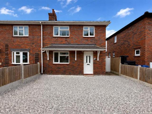 3 bedroom end of terrace house for sale