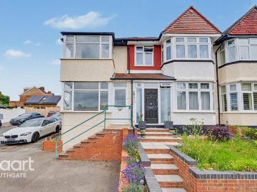 3 bedroom end of terrace house for sale
