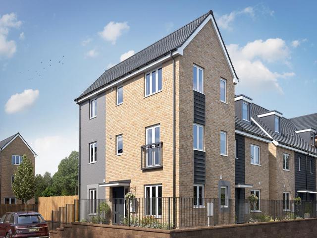 3 bedroom end of terrace house for sale