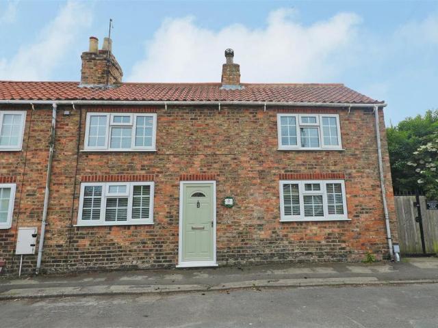 3 bedroom end of terrace house for sale