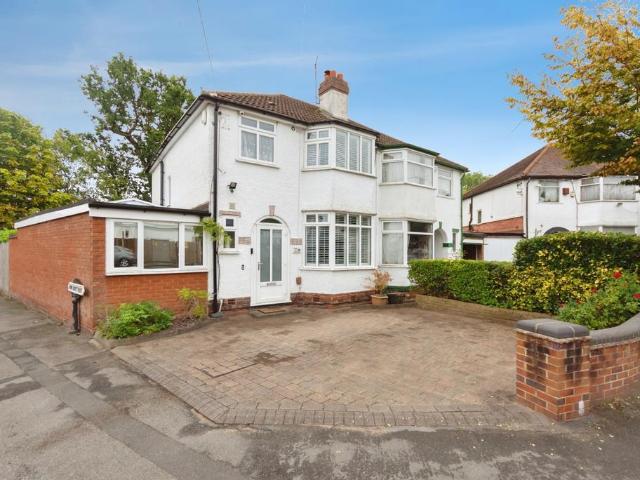 3 bedroom end of terrace house for sale