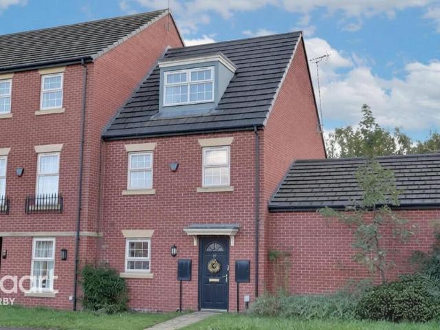 3 bedroom end of terrace house for sale