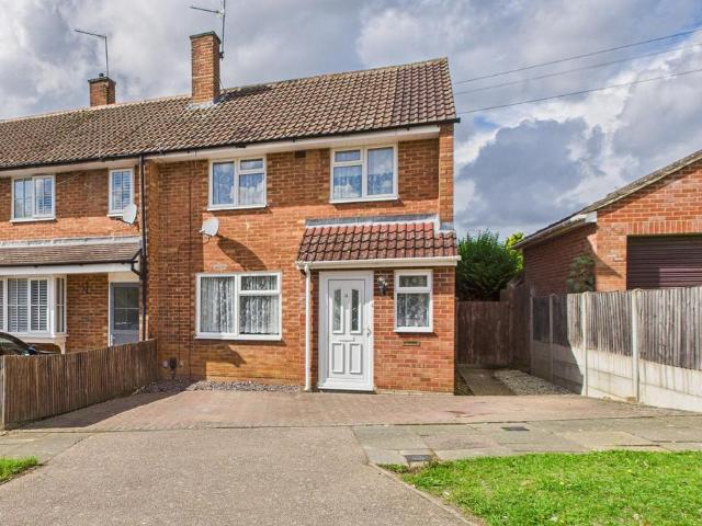 3 bedroom end of terrace house for sale