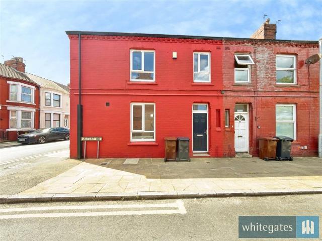 3 bedroom end of terrace house for sale