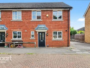 3 bedroom end of terrace house for sale