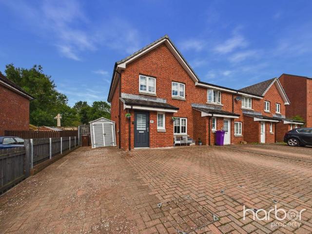 3 bedroom end of terrace house for sale
