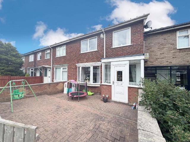3 bedroom end of terrace house for sale