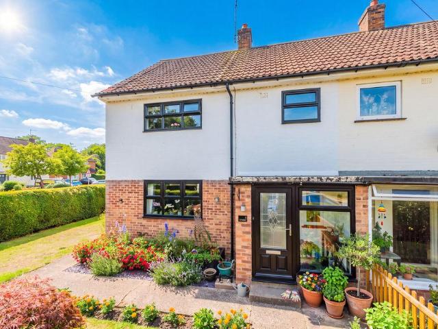 3 bedroom end of terrace house for sale