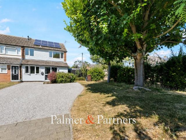 3 bedroom end of terrace house for sale