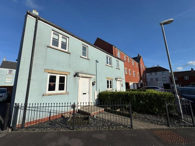 3 bedroom end of terrace house for sale