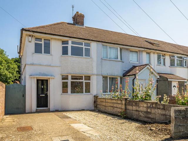 3 bedroom end of terrace house for sale