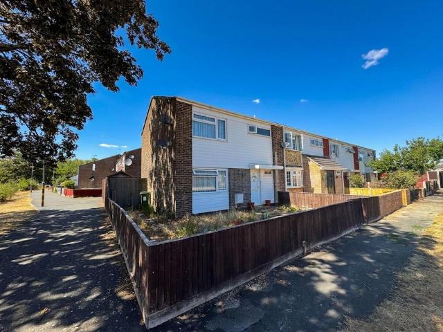 3 bedroom end of terrace house for sale