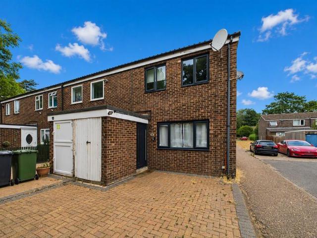 3 bedroom end of terrace house for sale