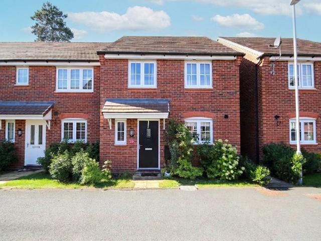 3 bedroom end of terrace house for sale