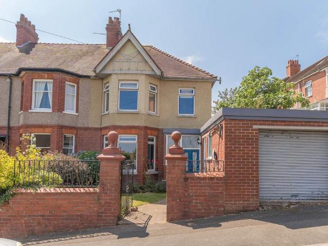 3 bedroom end of terrace house for sale