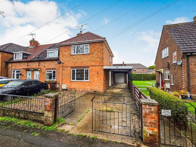 3 bedroom end of terrace house for sale