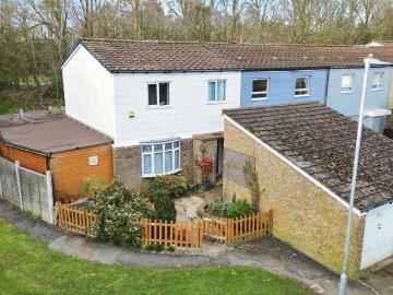 3 bedroom end of terrace house for sale