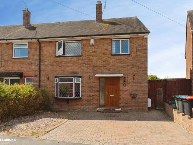 3 bedroom end of terrace house for sale