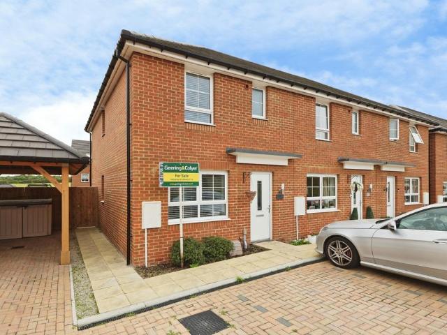 3 bedroom end of terrace house for sale