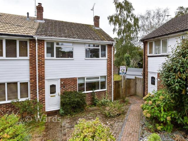 3 bedroom end of terrace house for sale
