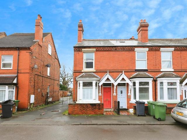 3 bedroom end of terrace house for sale